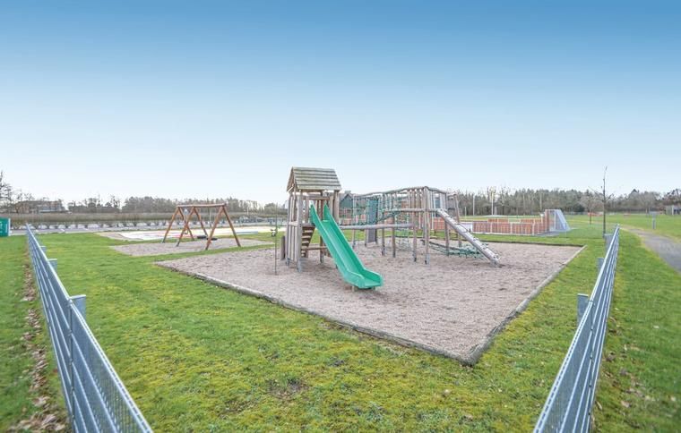 Lej sommerhus i Arrild Ferieby nær legeplads