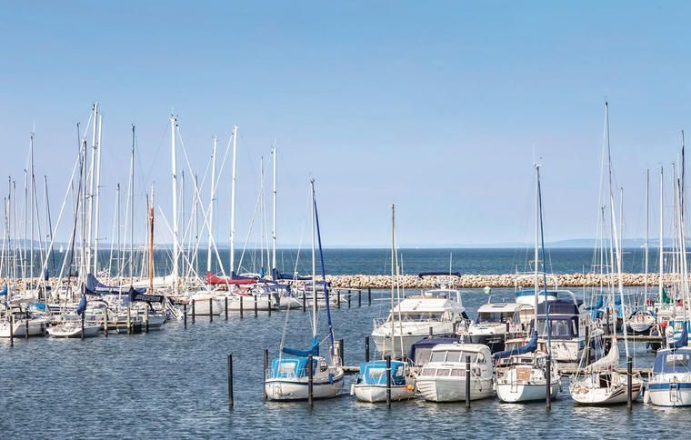 Lej sommerhus i Bogense nær hav og havn