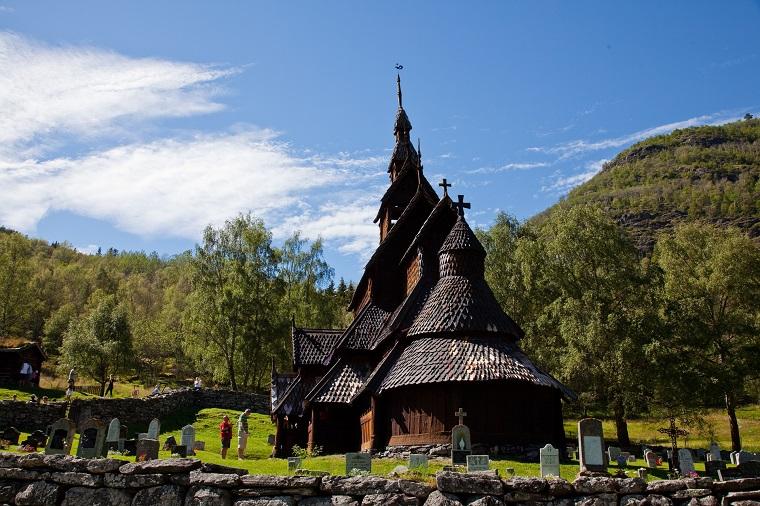 Borgund Stavkirke når du leier hytte i Norge