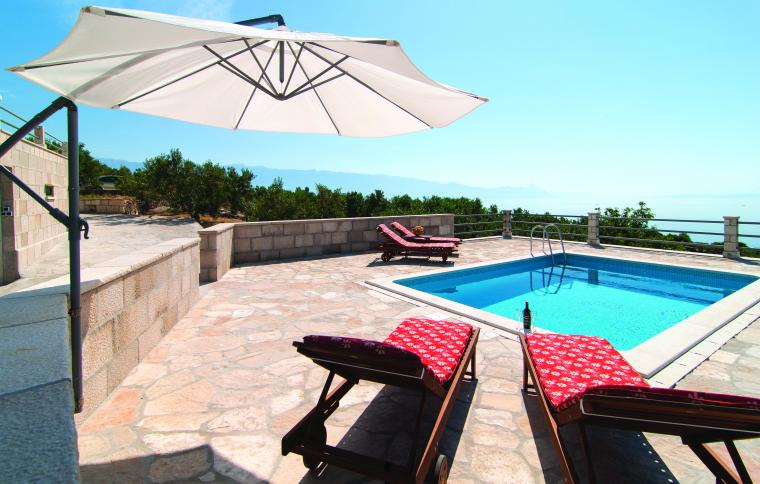 Feriehus med pool i Kroatien