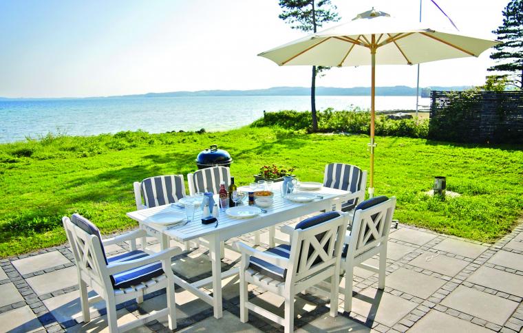 Sommerhus ved vandet på Djursland