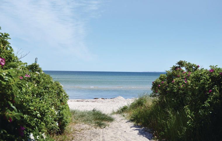 Lej sommerhus ved Dyngby Strand