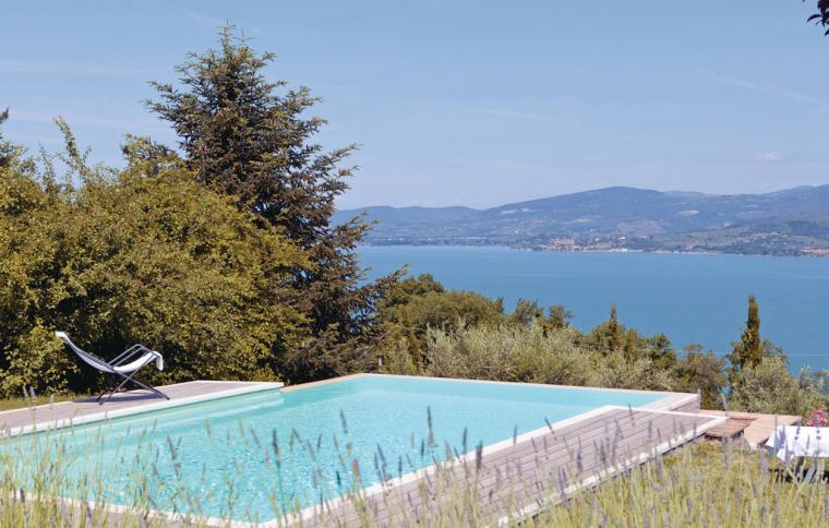 Feriehus med pool i Magione