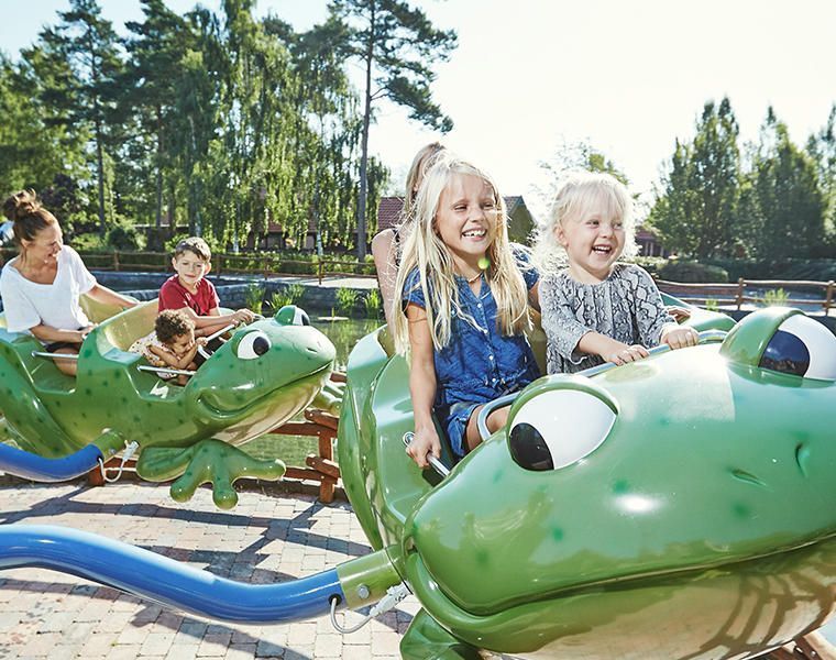 Lej sommerhus i Knebel og besøg Djurs Sommerland