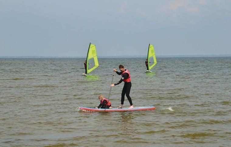Surfing fra et sommerhus Hvide Sande
