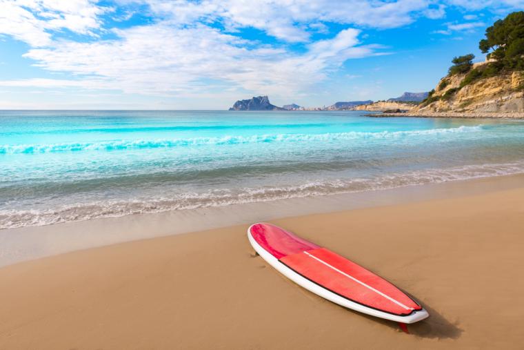 Prøv at surfe på de spanske strande fra et feriehus i andalusien