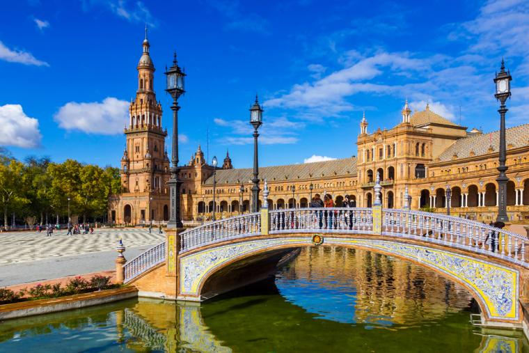 Oplev Sevilla på din ferie i Spanien