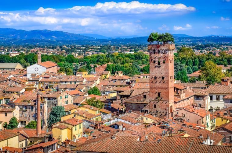 Ferieboliger i Lucca