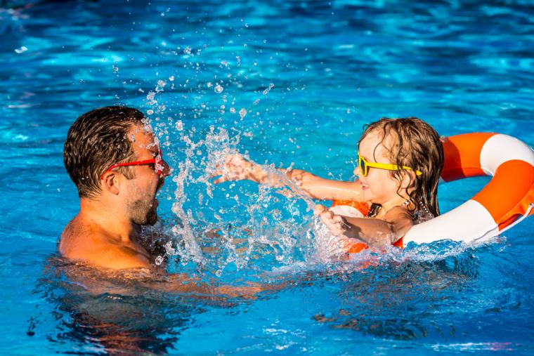 lej et sommerhus med pool og få en badeferie i danmark