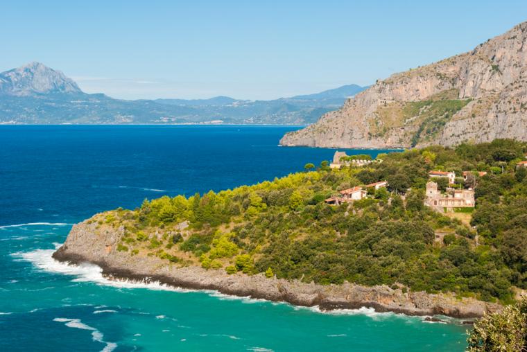 Hold ferie i sommerhus ved den smukke kystlinje ved basilicata