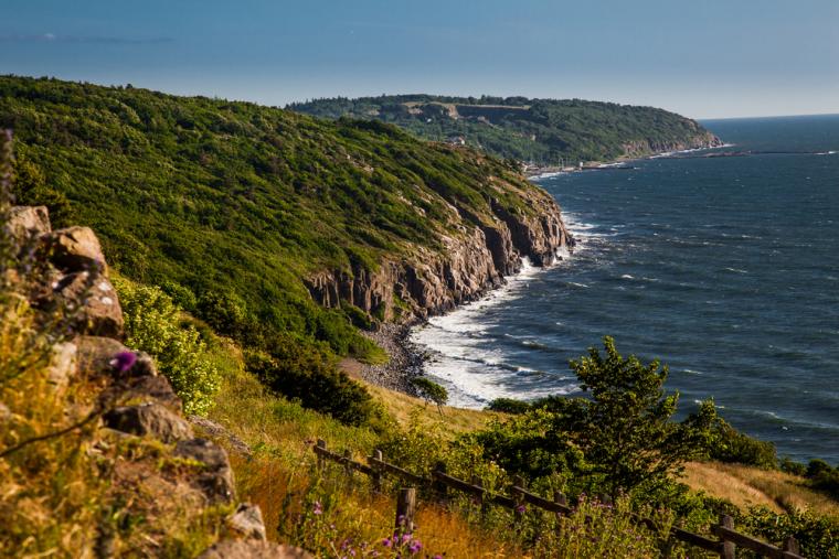 Oplev smukke bornholm fra et sommerhus
