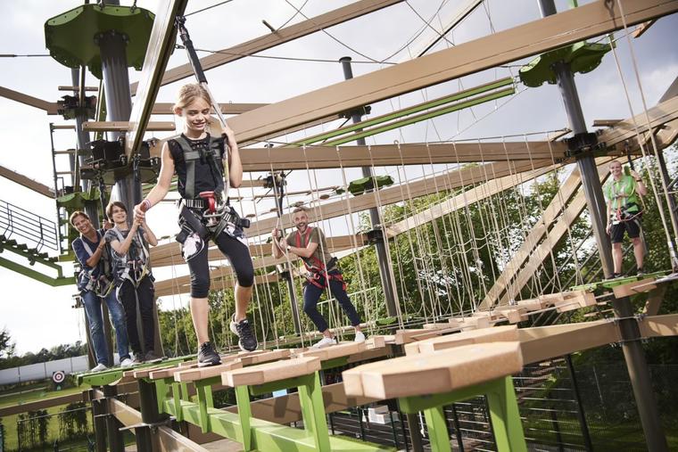 Sky Trail i UNIVERSE