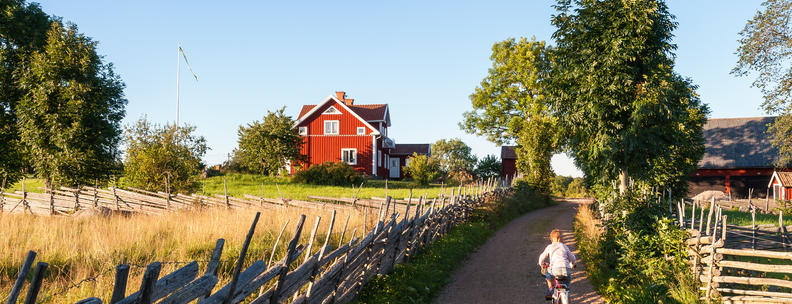 Udforsk et stort udvalg af unikke og idylliske ødegårde og smag på det simple liv i Sydsverige. Book nemt, trygt og når som helst på NOVASOL.dk